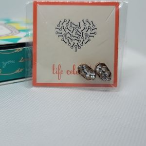 Keep collective jewelry